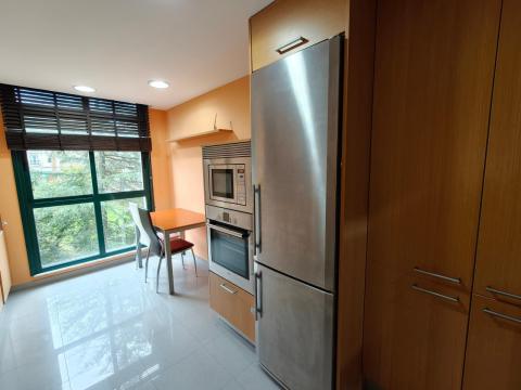 PISO DE 4 DORMITORIOS CON UNA PLAZA DE GARAJE.  OPCIONAL UNA SEGUNDA PLAZA