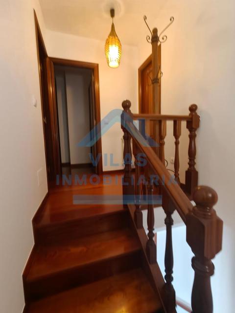 DUPLEX EN RUA CEREIXOS - MILLADOIRO