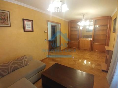 CENTRICA Y AMPLIA  VIVIENDA EN RUA TRAVESA